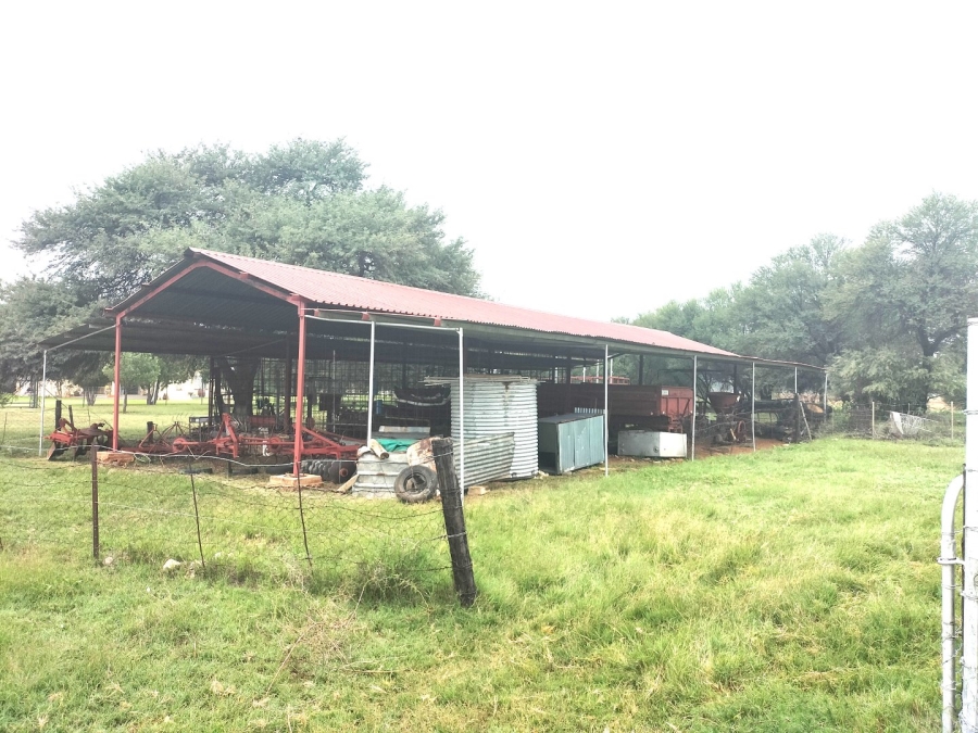 4 Bedroom Property for Sale in Jan Kempdorp Rural Northern Cape